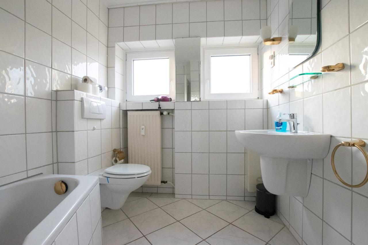 Raj Living - 1 , 3 And 4 Room Apartments - 20 Min Messe Dus & Airport Dus Meerbusch Buitenkant foto